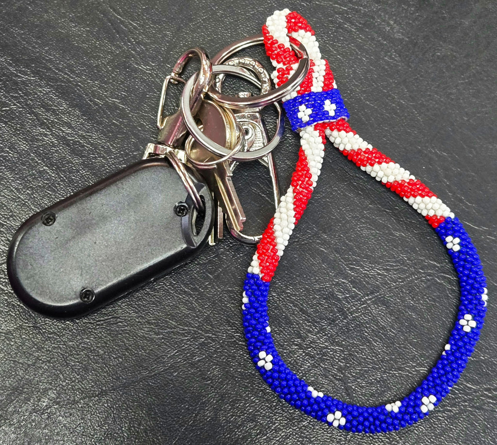 Handmade American Flag Design Beaded Keychain Bracelet Patriotic Color Glass Beaded Car Key Holder Wristlet for Women Keychain Bracelet Cute Keychain Accessories Cute Wrist Strap Gift